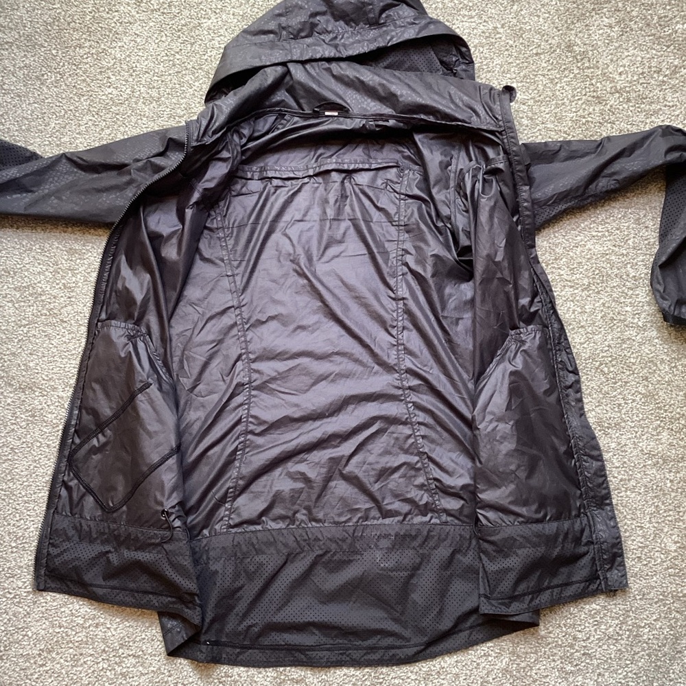 Lululemon Miss Misty Jacket II Desert Snake Embossed Black Rain Coat Hooded XS - Picture 11 of 16